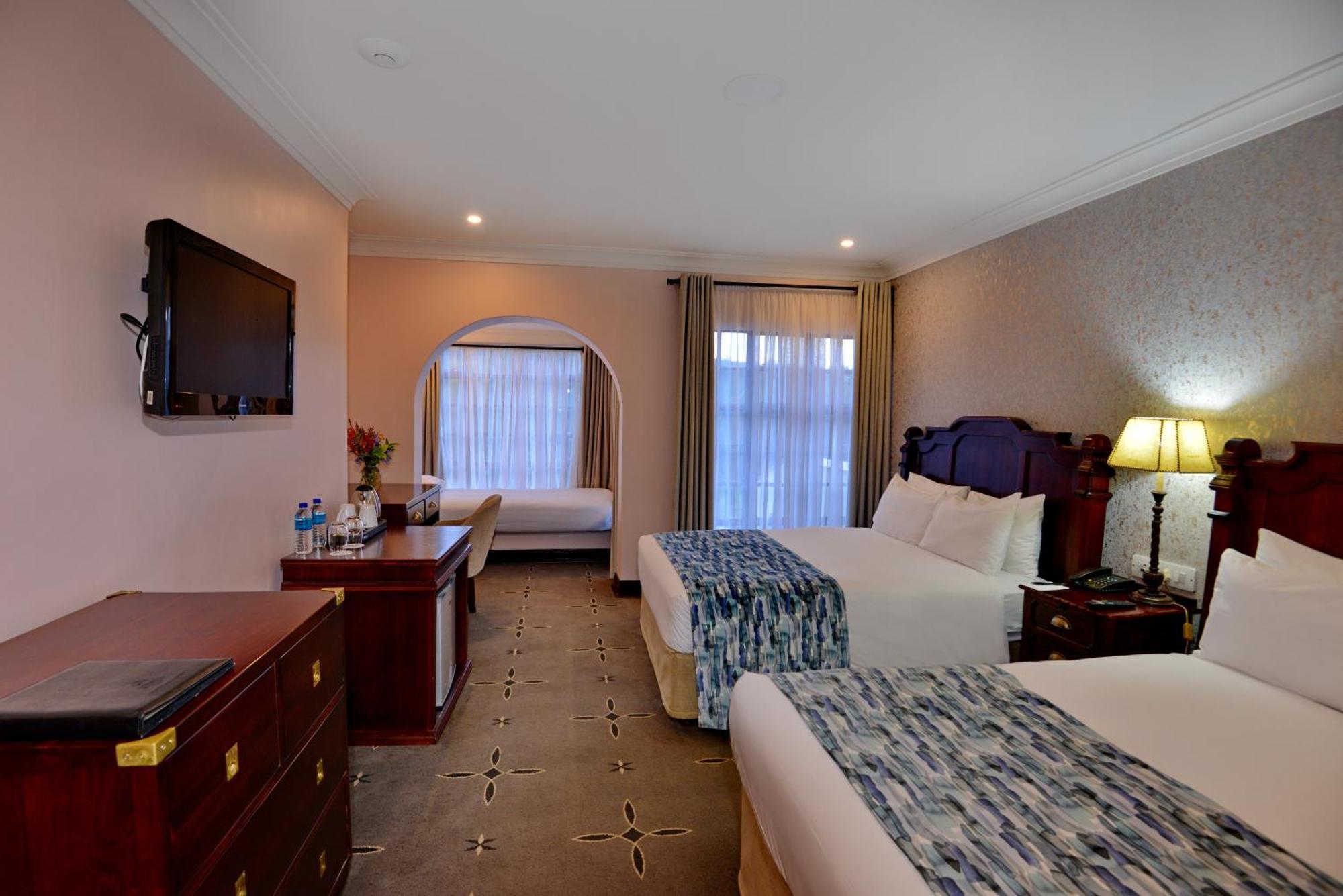 Troutbeck Resort Nyanga Bagian luar foto