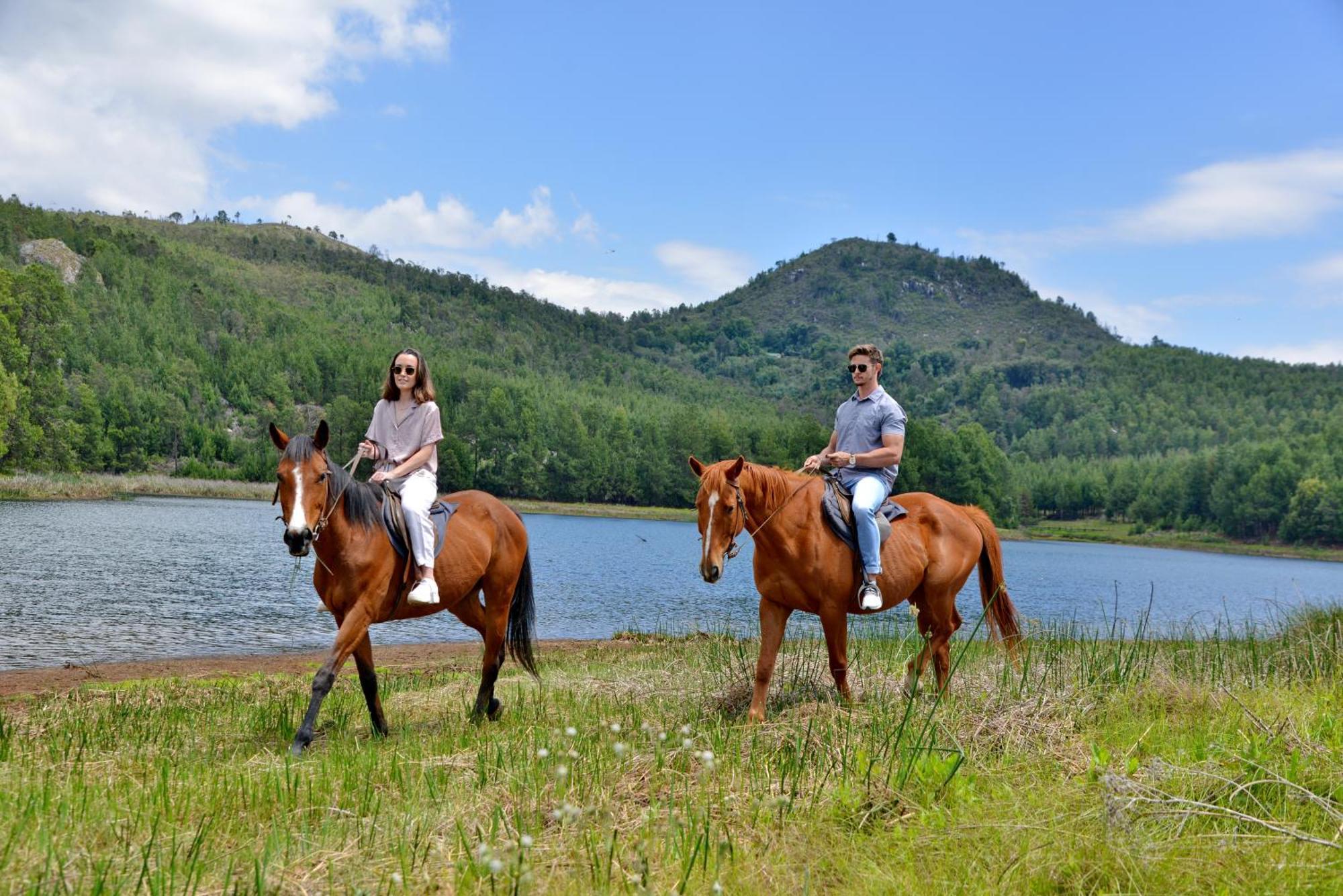 Troutbeck Resort Nyanga Bagian luar foto